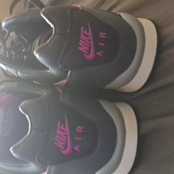 ACG Nike Air - Picture 3 of 3